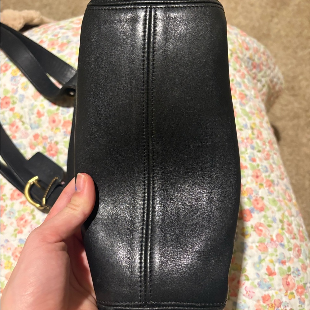 Vintage Coach Black Leather Shoulder Bag with Gold Buckles - Picture 11 of 12